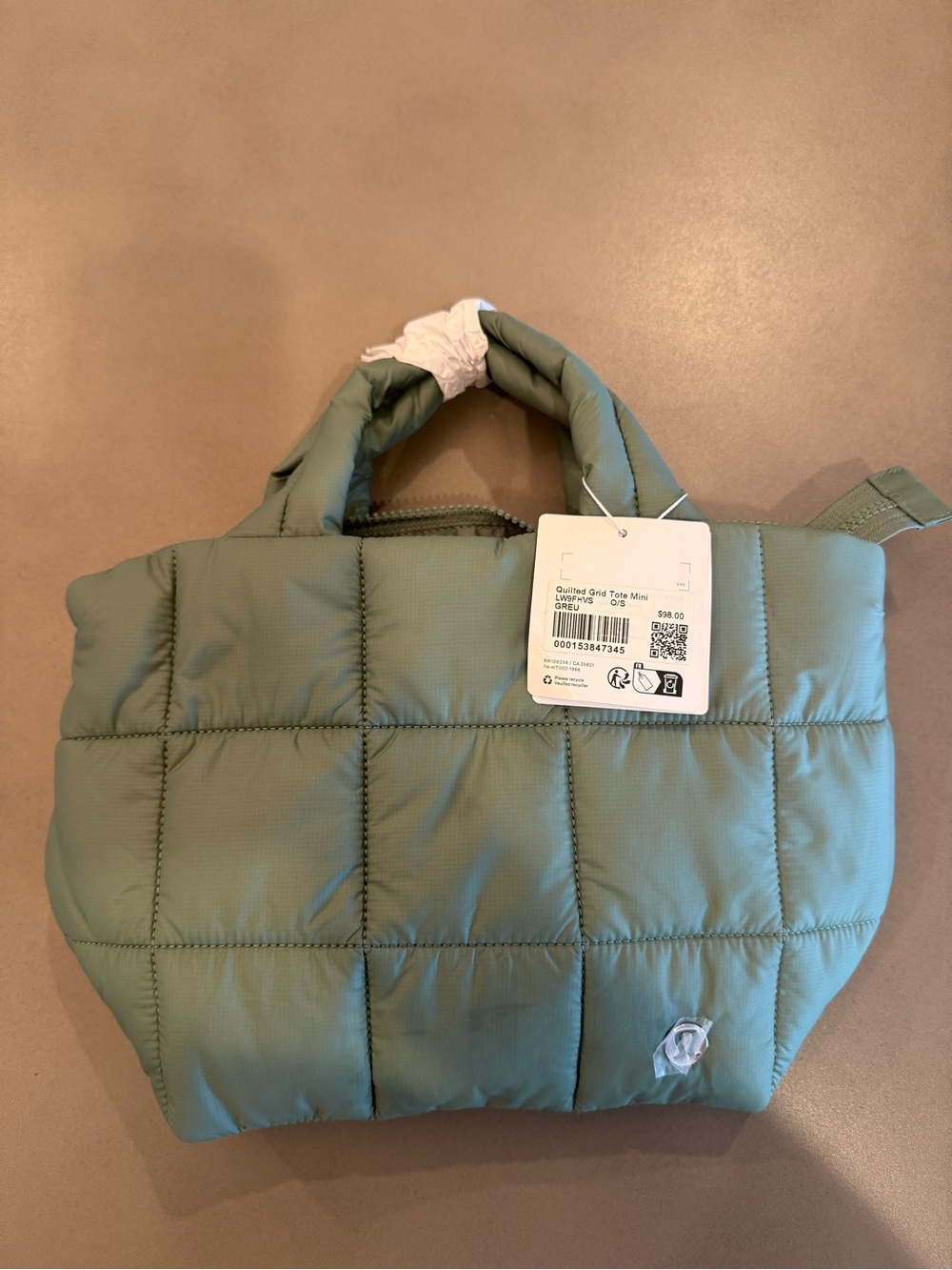 Lululemon Quilted Giraffe Tote Mini Quilted Mini Tote olive Green NWT